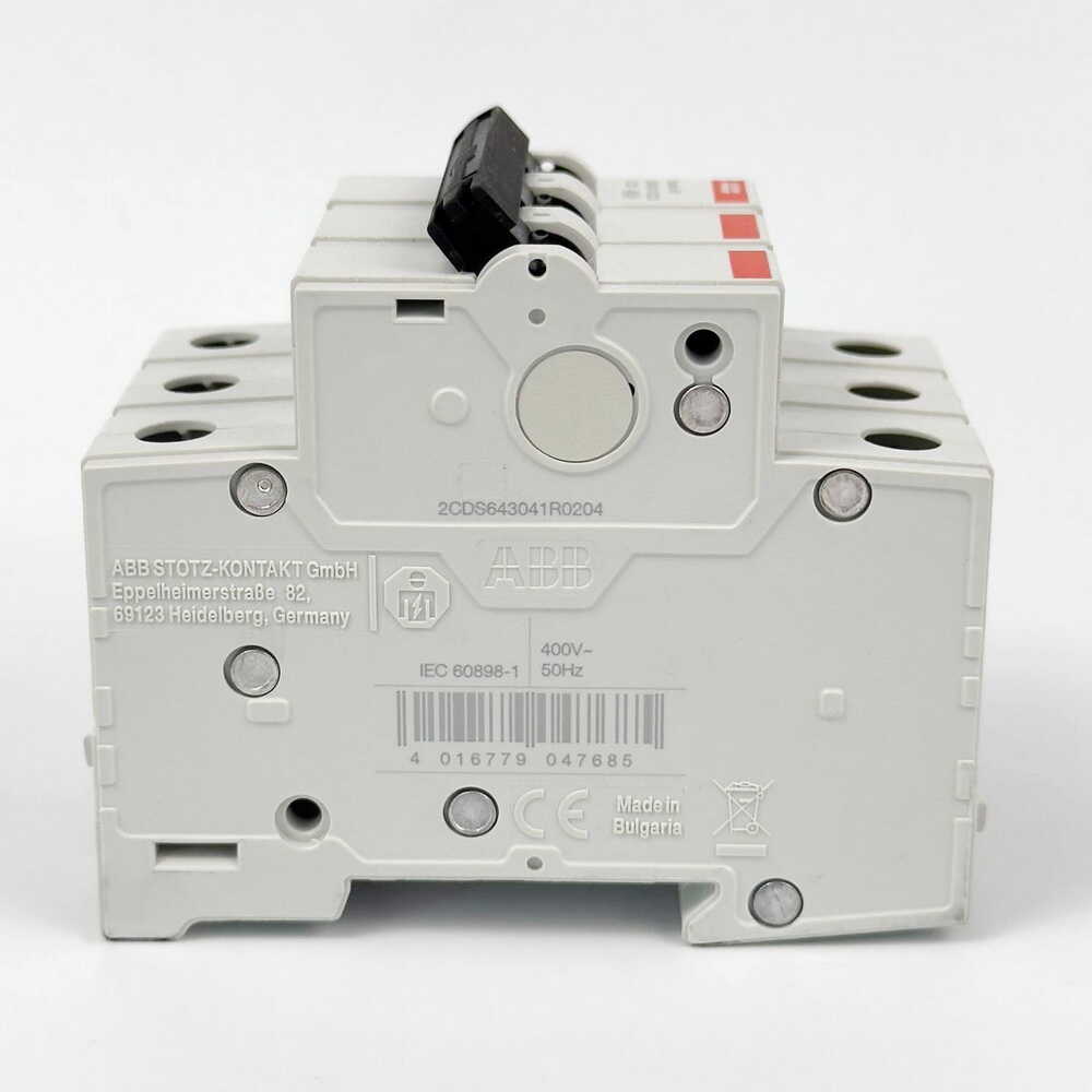 Автоматический выключатель ABB basic M 3P C20 ( 2CDS643041R0204 )